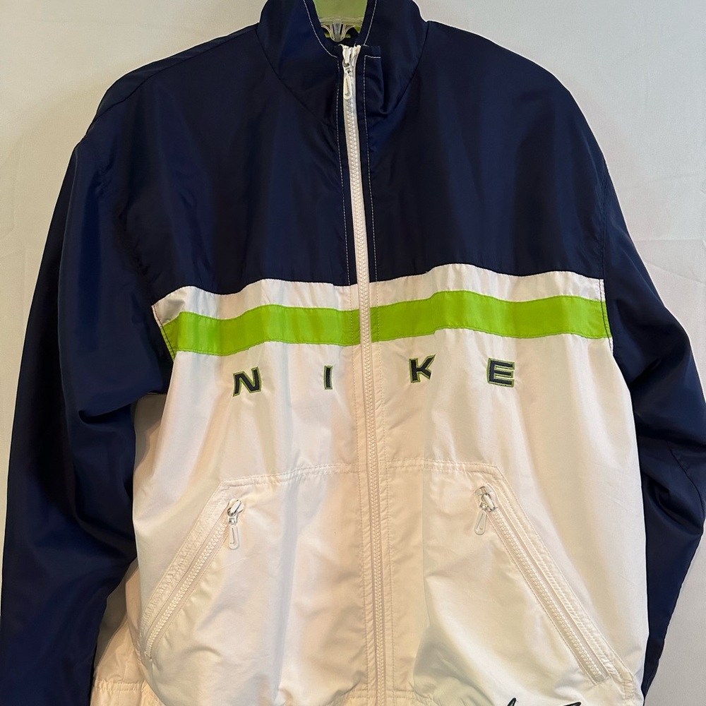 Nike vintage women’s lime, green windbreaker jacket full zip